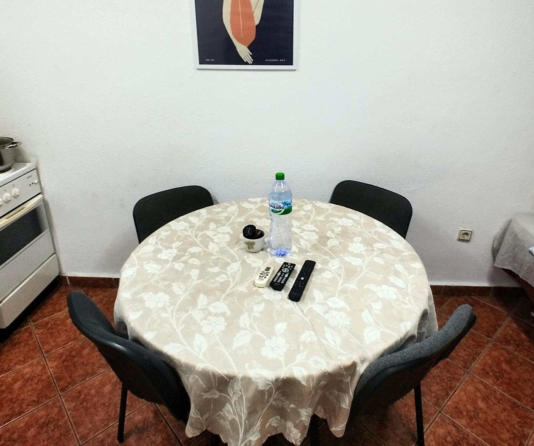 부르가스 Center - Basic Flat - 10 Min To The Beach 아파트 외부 사진