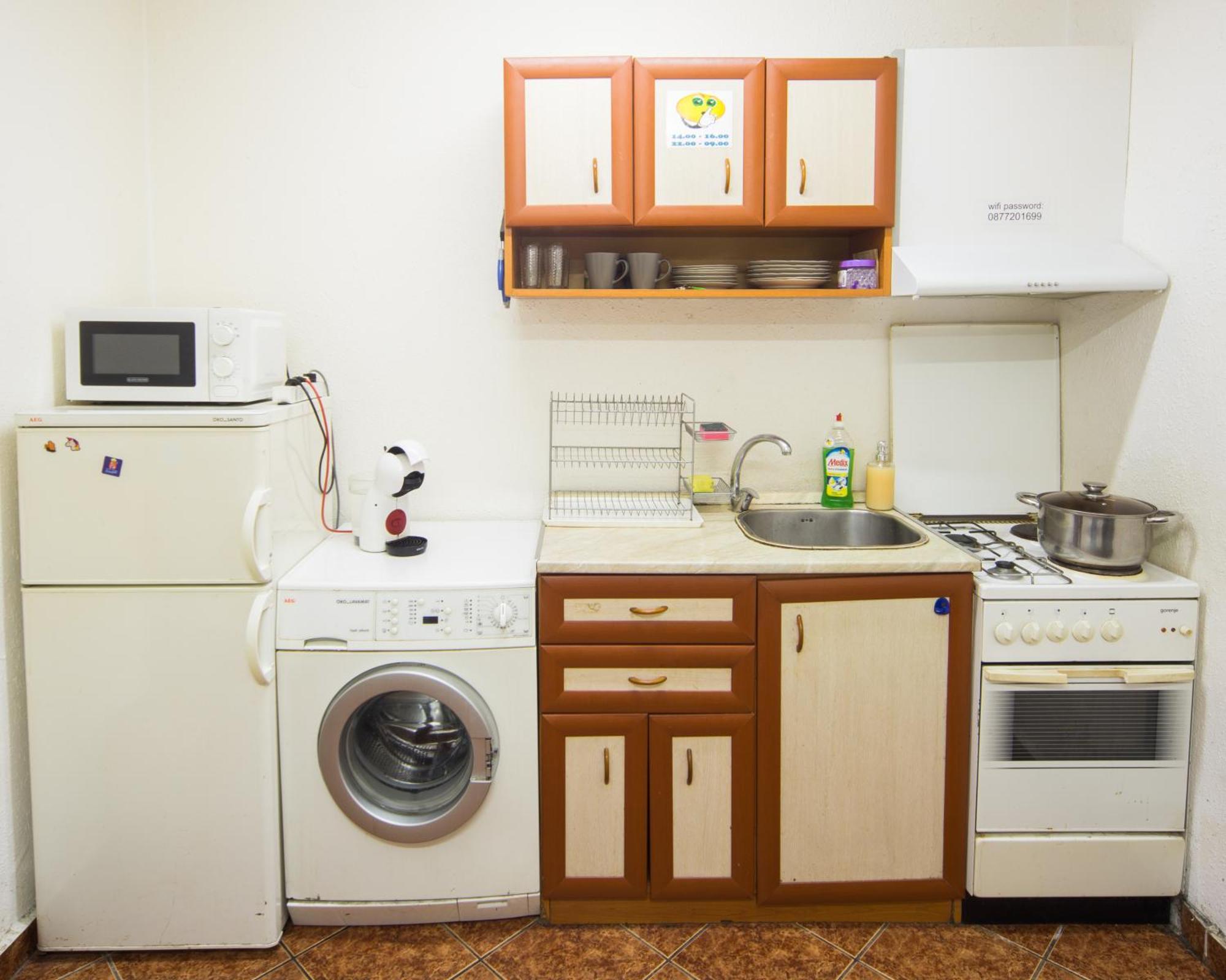 부르가스 Center - Basic Flat - 10 Min To The Beach 아파트 외부 사진